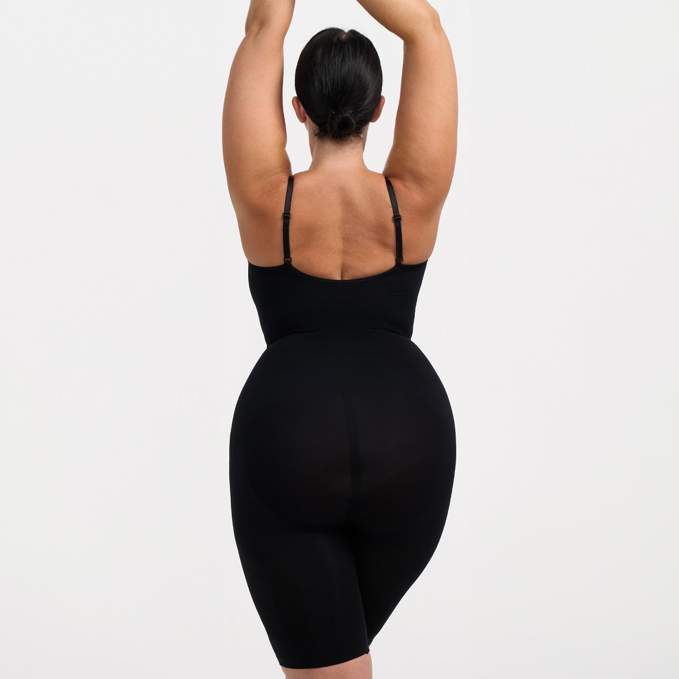 <tc>Tuta Body modellante con pantaloncini</tc>